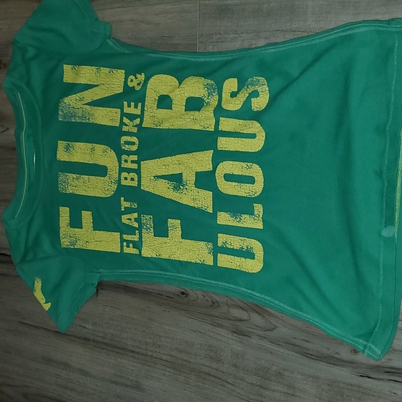 American Eagle Fun Flat Broke & Fabulous T-Shirt - Picture 9 of 11